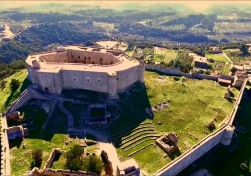 Κάστρο Χελμούτσι